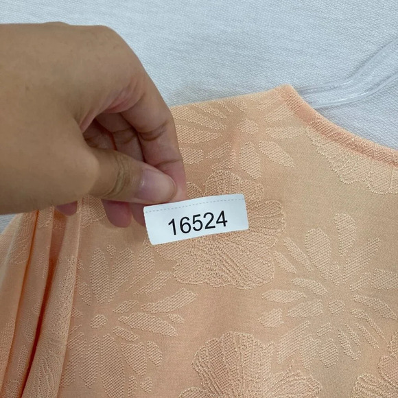 New Rio & Rian Light Orange Flutter Sleeve Stretch Smock Detail Blouse size 2X - Picture 9 of 9